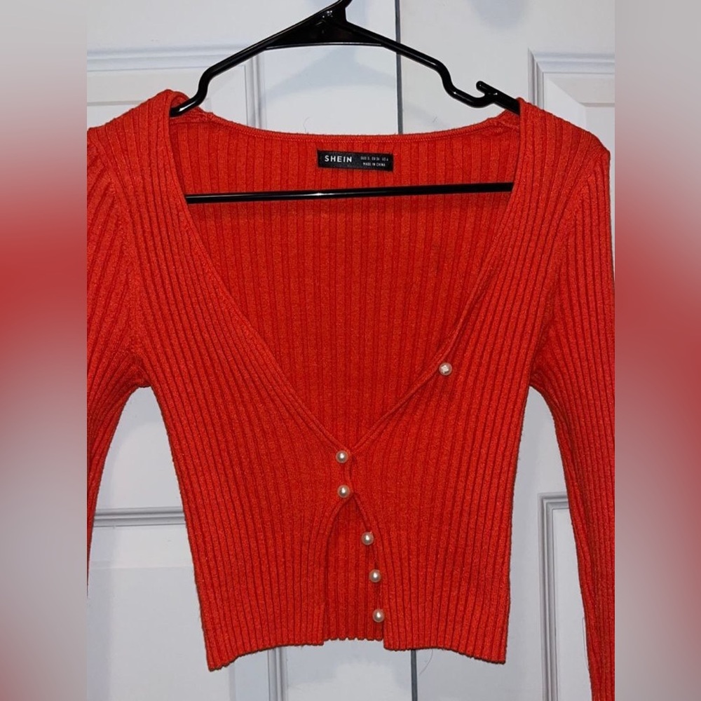 Button up crop